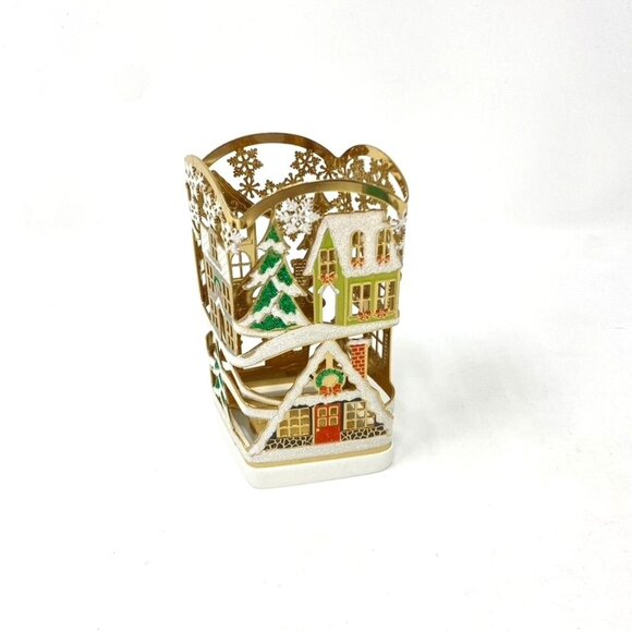 Bath & Body Works Christmas Holiday Village Scene Foaming Soap Holder Decor - Picture 3 of 6